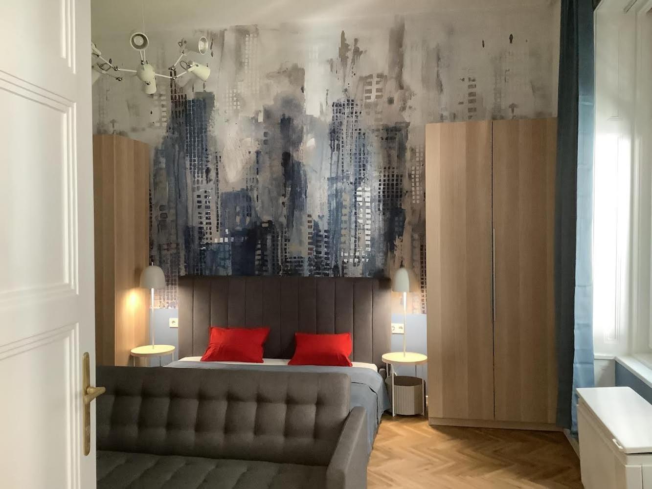 Designer Downtown Apartment Budapest Luaran gambar